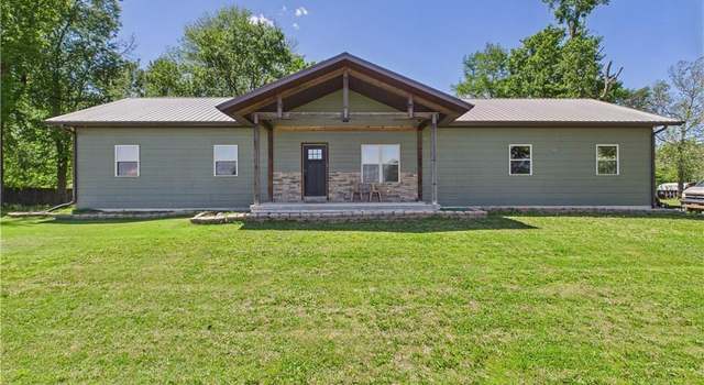 Photo of 301 S Missouri St, Green Ridge, MO 65332
