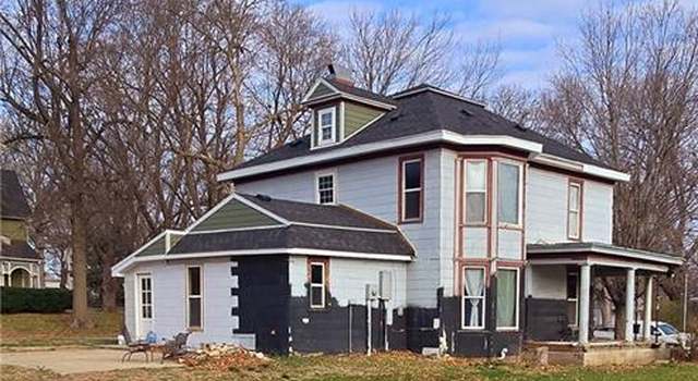 Photo of 611 College St, Tarkio, MO 64491