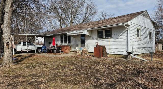 Photo of 905 Main St, Waverly, MO 64096