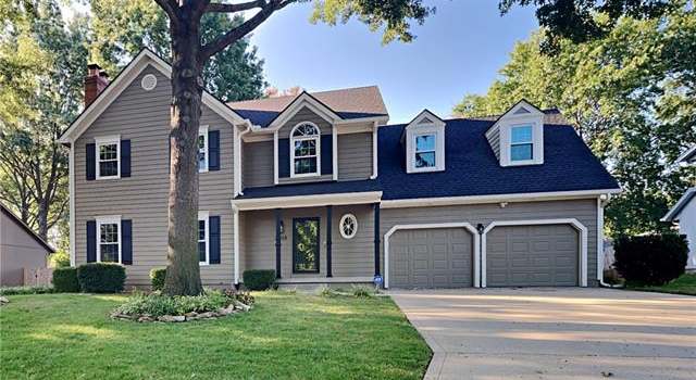 Photo of 2208 SW Fleming Dr, Blue Springs, MO 64015
