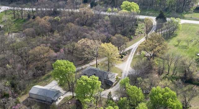 Photo of 28404 S Bennett Rd, Freeman, MO 64746