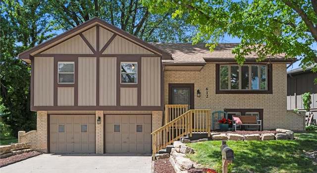 Photo of 612 S 6th St, Edwardsville, KS 66111