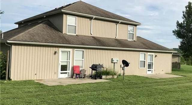 Photo of 1320 NW Willow Dr, Grain Valley, MO 64029