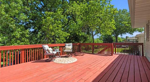 Photo of 816 NE Swann Rd, Lee's Summit, MO 64086