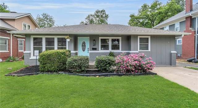 Photo of 807 N Main St, Carrollton, MO 64633