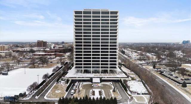 Photo of 700 W 31st St #703, Kansas City, MO 64108