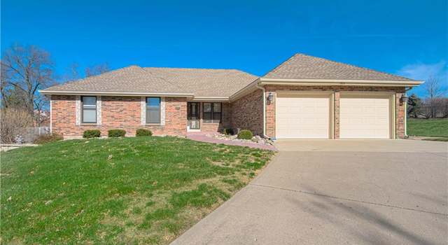 Photo of 7012 N Benton Ct, Gladstone, MO 64119