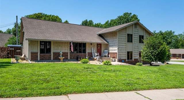 Photo of 902 Bird St, Harrisonville, MO 64701