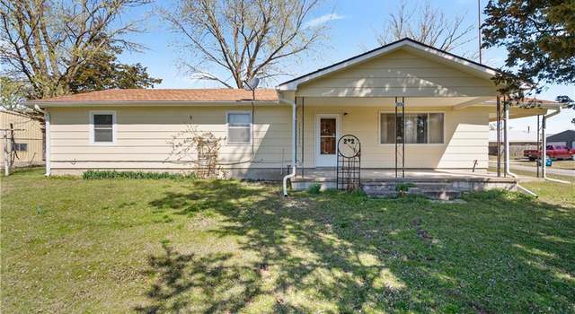 Photo of 202 Main St, Dearing, KS 67340
