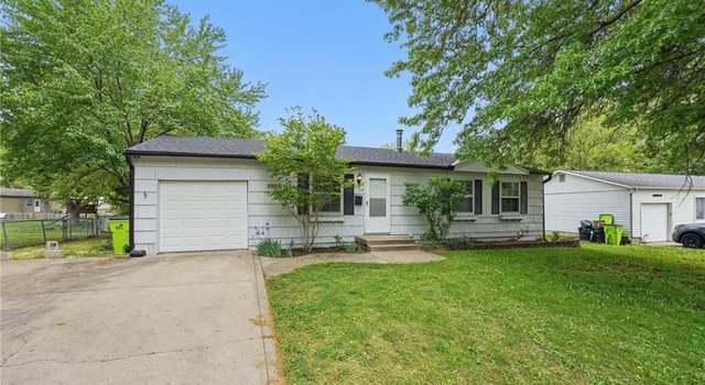 Photo of 10005 Kessler St, Overland Park, KS 66212