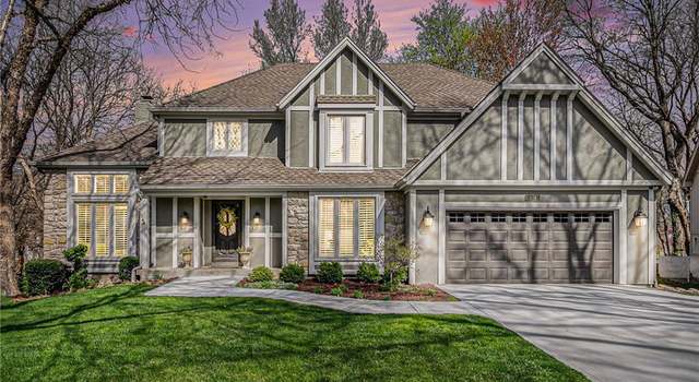 Photo of 11548 Hemlock St, Overland Park, KS 66210