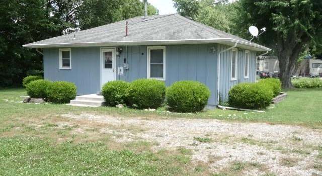 Photo of 2036 N Broadway St, Amoret, MO 64730