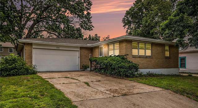 Photo of 501 Maple Ave, Smithville, MO 64089