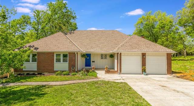 Photo of 10706 Hillcrest Rd, Kansas City, MO 64134