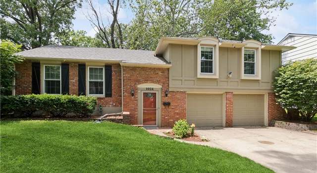 Photo of 9024 Wedd St, Overland Park, KS 66212