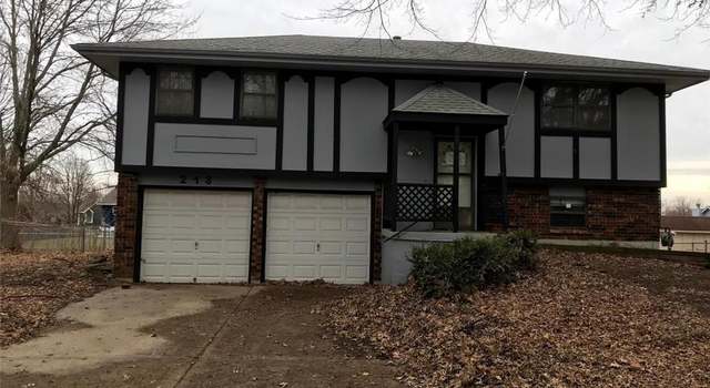 Photo of 213 SE Crescent St, Lee's Summit, MO 64063