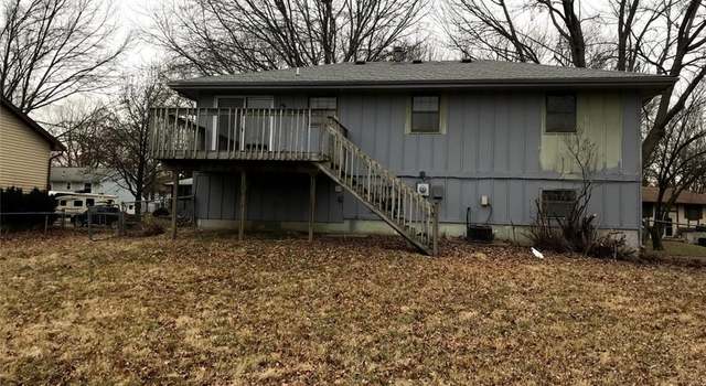 Photo of 213 SE Crescent St, Lee's Summit, MO 64063