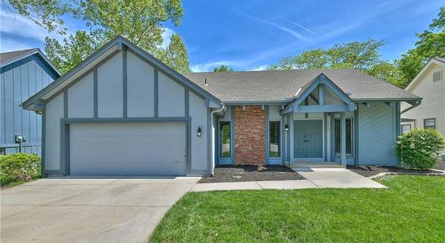 Photo of 3512 Apple Tree Ln, Gladstone, MO 64119