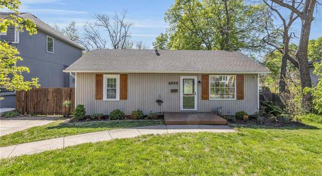 Photo of 4916 Fontana St, Roeland Park, KS 66205