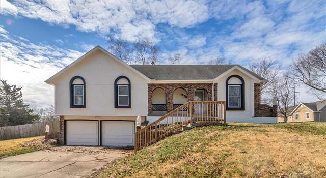 Photo of 7803 N Garfield Ave, Kansas City, MO 64118
