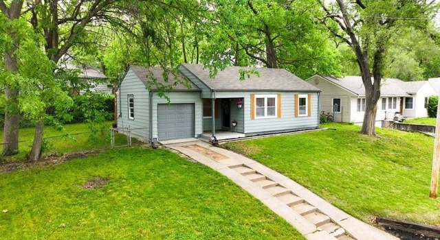 Photo of 620 NE 45th Ter, Kansas City, MO 64116