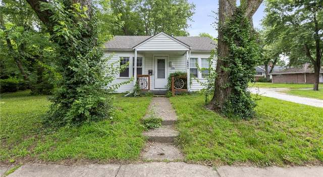 Photo of 120 S Pine St, Olathe, KS 66061