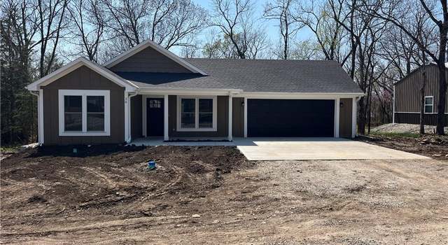 Photo of 26 Live Oaks Dr, Linn Valley, KS 66040