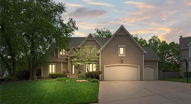 Photo of 13130 Slater St, Overland Park, KS 66213