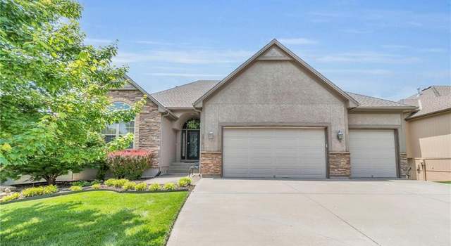 Photo of 1210 Kettering Ln, Raymore, MO 64083