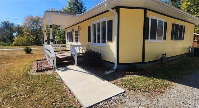 Photo of 211 S Cherry St, Franklin, KS 66735