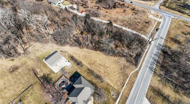 Photo of 320 SW Ryan Rd, Grain Valley, MO 64029