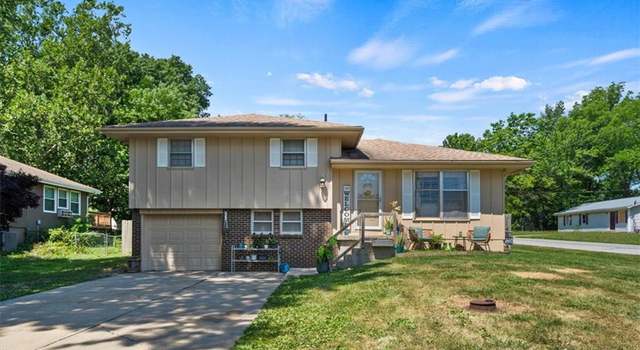 Photo of 800 S Park Ave, Oak Grove, MO 64075