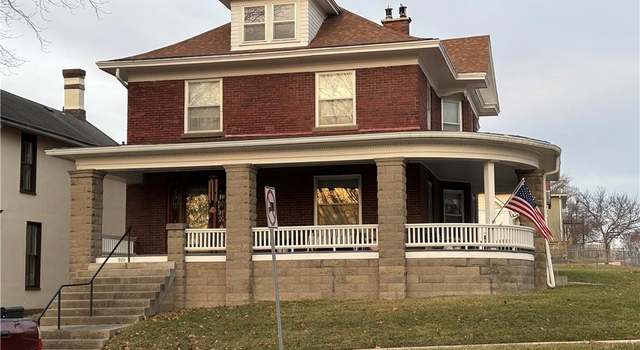 Photo of 929 N 4th St, Atchison, KS 66002