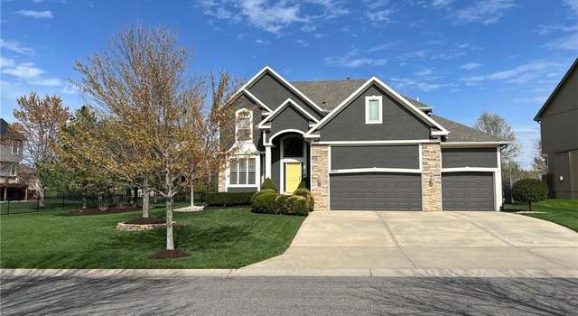 Photo of 9613 Mccormack Dr, Lenexa, KS 66227