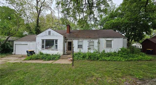 Photo of 8107 Blue Ridge Blvd, Raytown, MO 64138