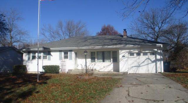 Photo of 411 E Olive St, La Monte, MO 65337