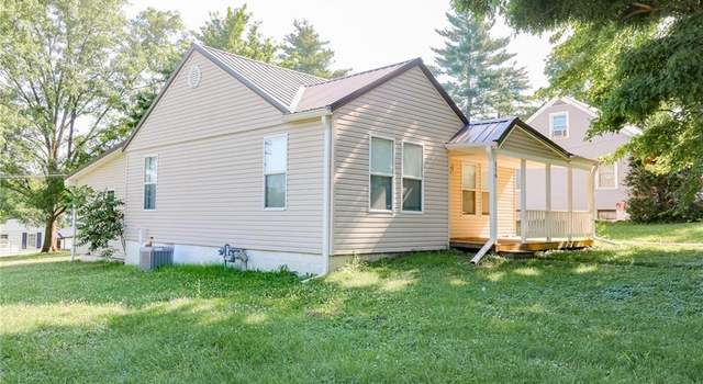 Photo of 516 W 7th St, Carrollton, MO 64633