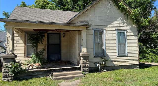 Photo of 2225 Crawford Ave, Parsons, KS 67357