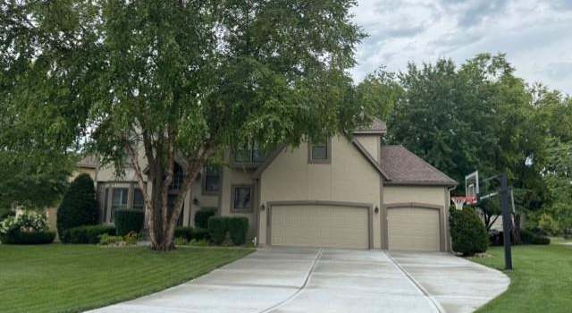 Photo of 11305 W 140 Pl, Overland Park, KS 66221