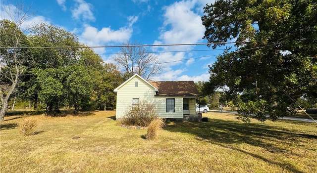 Photo of 692 E 530th Ave, Pittsburg, KS 66762