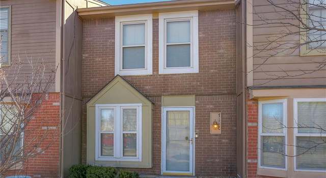 Photo of 711 SW Liggett Rd Unit C, Blue Springs, MO 64015