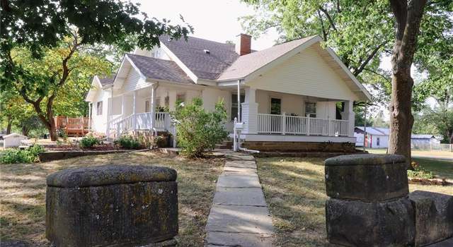 Photo of 401 S Ridge St, Yates Center, KS 66783