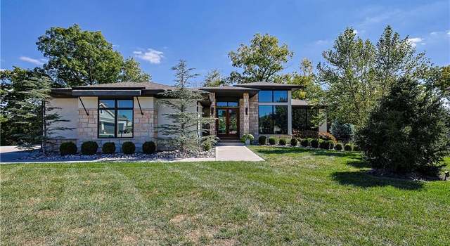 Photo of 10445 N Brooklyn Ave, Kansas City, MO 64155
