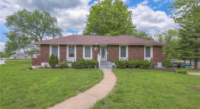 Photo of 8912 Stark Ave, Kansas City, MO 64138