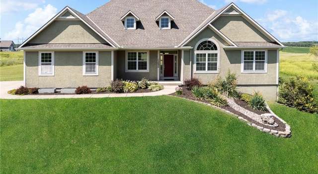 Photo of 15890 Woodend Rd, Bonner Springs, KS 66012