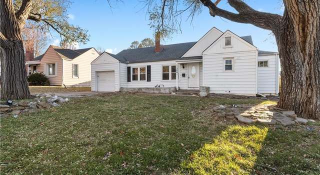 Photo of 11209 Highridge Dr, Independence, MO 64052