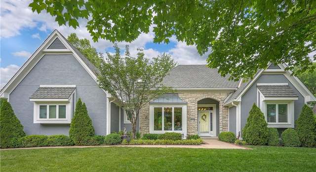 Photo of 12613 Wenonga Ln, Leawood, KS 66209