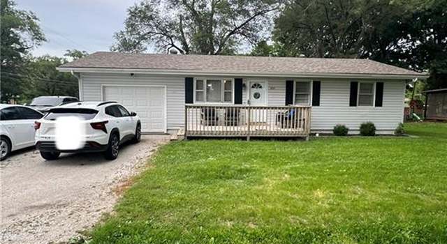 Photo of 801 S Harding St, Oak Grove, MO 64075