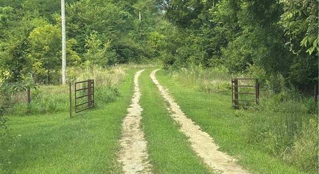 Photo of 18740 State Route V Hwy, Dearborn, MO 64439