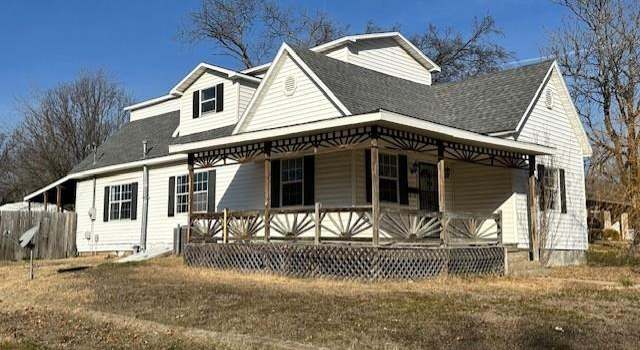 Photo of 526 S West St, Nevada, MO 64772